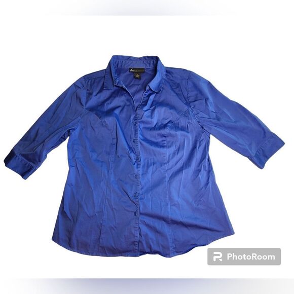 Lane Bryant Tops - Lane Bryant blue fitted button up Blouse 3/4 length sleeve, Women's 16